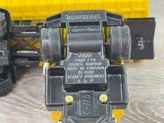 Dump, Flatbed & Utility Trucks, 1/64, Ertl, Matchbox & Majorette