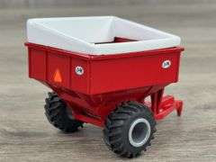 J&M-John Deere-Unverferth Grain Carts, 1/64, Ertl, Unverferth Auger Is Loose
