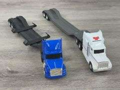 Versatile & White GMC Plainfield Trucking Tractors W/Drop Deck Trailers, 1/64, Ertl