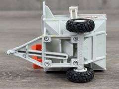 J&M-John Deere-Unverferth Grain Carts, 1/64, Ertl, Unverferth Auger Is Loose