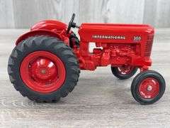 International 300 WF Utility, 1/16, Deyen, Right Fender Is Loose