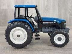 New Holland 8260 MFD, 1/16, 1997 NFTS, Toy Farmer