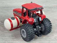 Case International Tractors, 1/64, Ertl & Custom