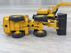 John Deere, Caterpillar, Tonka Construction Equipment, 1/64 & 1/87, Ertl, NZG & Tonka