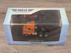 1954 GMC 950 Cannonball Lancer Sleeper Cab, 1:64, NEO Scale Models