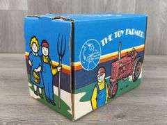 IH McCormick Farmall Super M-TA NF, 1/16, 1991 NFTS, Toy Farmer