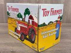 International 660 WF, 1/16, Toy Farmer, 1999 NFTS