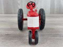 McCormick Farmall 230 NF, 1/16, Florida Classic Farm Toy