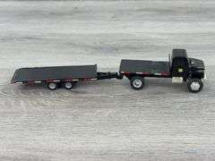 4 Trucks & Trailers, 1/64, Ertl, Standi Toys & Custom