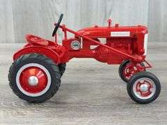 IH Farmall 130 WF, 1/16, Custom, Plastic