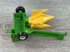 4 John Deere Forage Harvesters, 1/64, Ertl, 1 Missing Spout