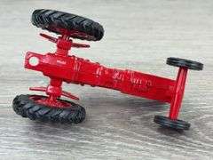 McCormick Farmall 300 & 350, Minneapolis Moline G750 & Case 800, 1/43, Ertl