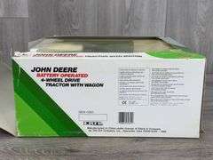 John Deere 8960 4WD Duals W/Wagon, 1/32, Battery Operated