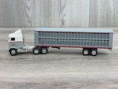 Mack Best Livestock Transfer Truck W/Livestock Trailer, 1/64, Ertl