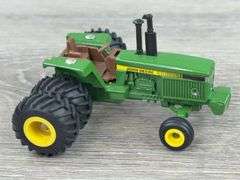 John Deere Tractors, 1/64, Ertl & Custom