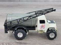 FS Sprayer Truck & 4 Pull Type Sprayers, 1/64, 4 Ertl, 1 Custom