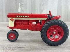 IH McCormick Farmall 460 NF, 1/16, Ertl