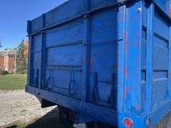 1980 International S1900 Grain Truck