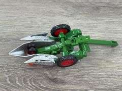 Farmall 560, John Deere 630& Oliver Row-Crop 88 W/Mounted Corn Pickers, 1/64, Custom