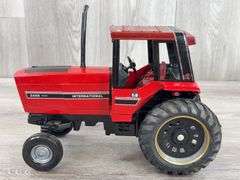 International 3488 Hydro WF, 1/16, Ertl, Roof Has Crack