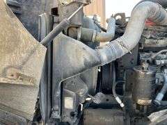 1994 International 9400 Semi with 3500-Gal Tank Skid