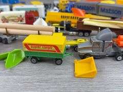 Matchbox, Shinsei, Yatming, Hot Wheels Tractor Trailers & Vans, 1/64
