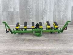 John Deere 1700 6 Row Planter, 1/16, Ertl