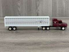 Mack CH600 B&R Cattle Co. Marietta Pa. Truck & Livestock Trailer,  1/64, Penjoy