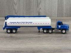 Mack CH-600 Farmers Bulk Feed Delivery Truck, 1/64, Penjoy