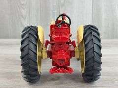 Cockshutt 560 Diesel WF, 1/16, 1987 NFTM Commemorative