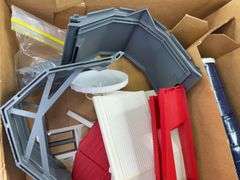 Farm Country Deluxe Farm Set 229 Pieces, Ertl,  Unsure If Complete