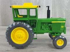 John Deere 4520 Diesel WF, 1/16, 2001 NFTS, Toy Farmer
