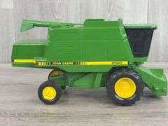 John Deere 9500 Combine, 1/28, 2 Heads, Ertl
