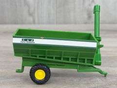 2 C&J Farm Systems Grain Carts, 1/64, Ertl
