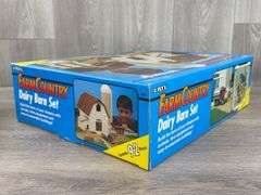 Farm Dairy Barn Set, 92 Pieces, Ertl, Items Missing, Not Complete