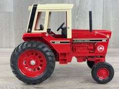 International 986 WF, 1/16, Red Power, Custom