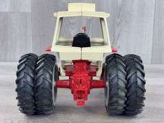 International Farmall 1456 WF Duals, 1/16, Custom