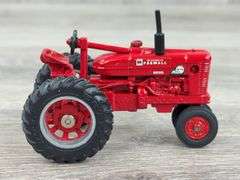 IH McCormick Farmall Diesel Super M-TA NF, 1/43 Toy Farmer