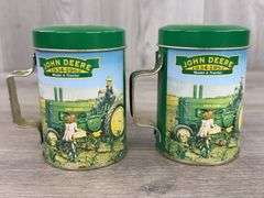 John Deere Metal Trays, S&P Shakers & Bucket