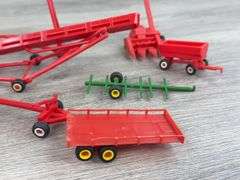 Farm Implements, 1/64, Plastic