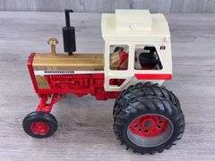 International Farmall 1456 WF Duals Turbo, 1/16, Custom