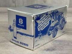New Holland 8260 MFD, 1/43, Toy Farmer Collector Edition