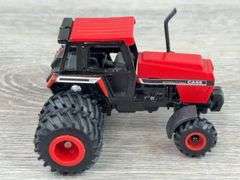 Case International Tractors, 1/64, Ertl & Custom