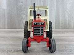 International Farmall 1066 WF Cab, 1/16, Ertl