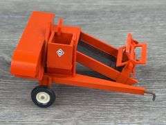 Allis-Chalmers Tractors & Implements, 1/64, Ertl & Custom