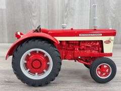 International 660 WF, 1/16, Toy Farmer, 1999 NFTS