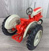 Ford 901 Powermaster. Toy Farmer 1986