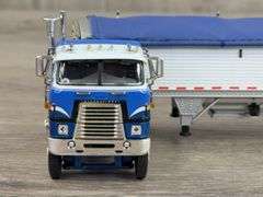 International Transtar Truck W/Bottom Dump Trailer, 1/64, Custom