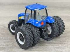 New Holland T8040, T7040 & TG305, 1/64, Ertl