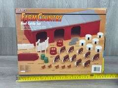 Farm Country Beef Cattle Set, 65 Pieces, Ertl Unsure If Complete